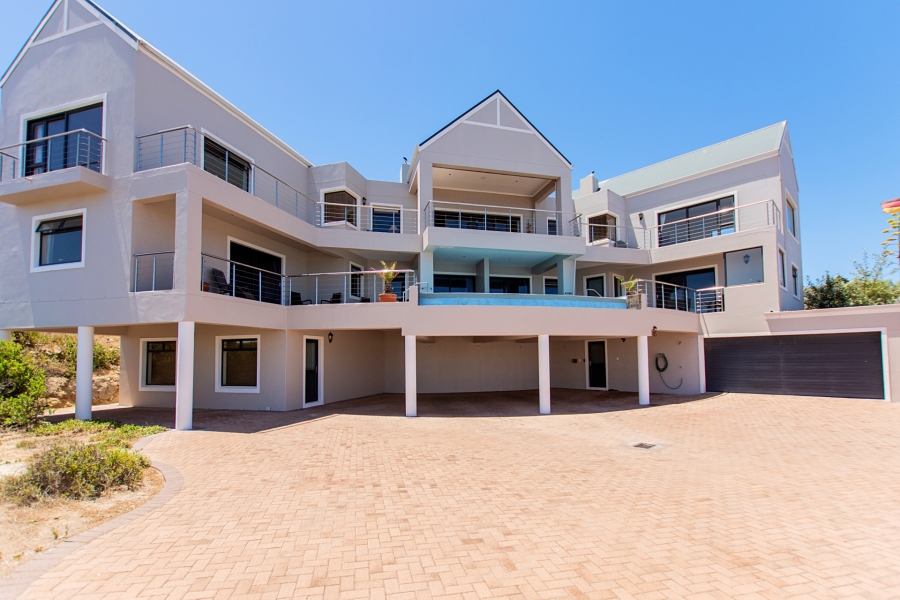 7 Bedroom Property for Sale in Myburgh Park Western Cape